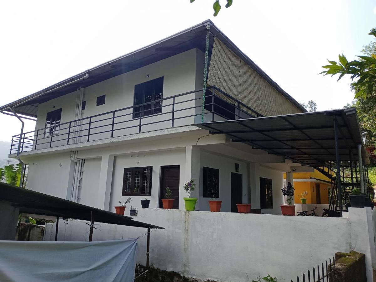 La Casa De Alexa Homestay Idukki Bagian luar foto